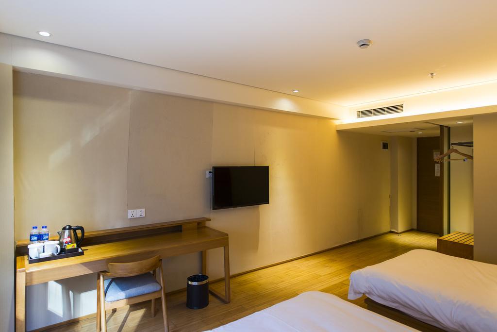 Ji Hotel Chengdu West Hi-Tech Zone Longhu Экстерьер фото